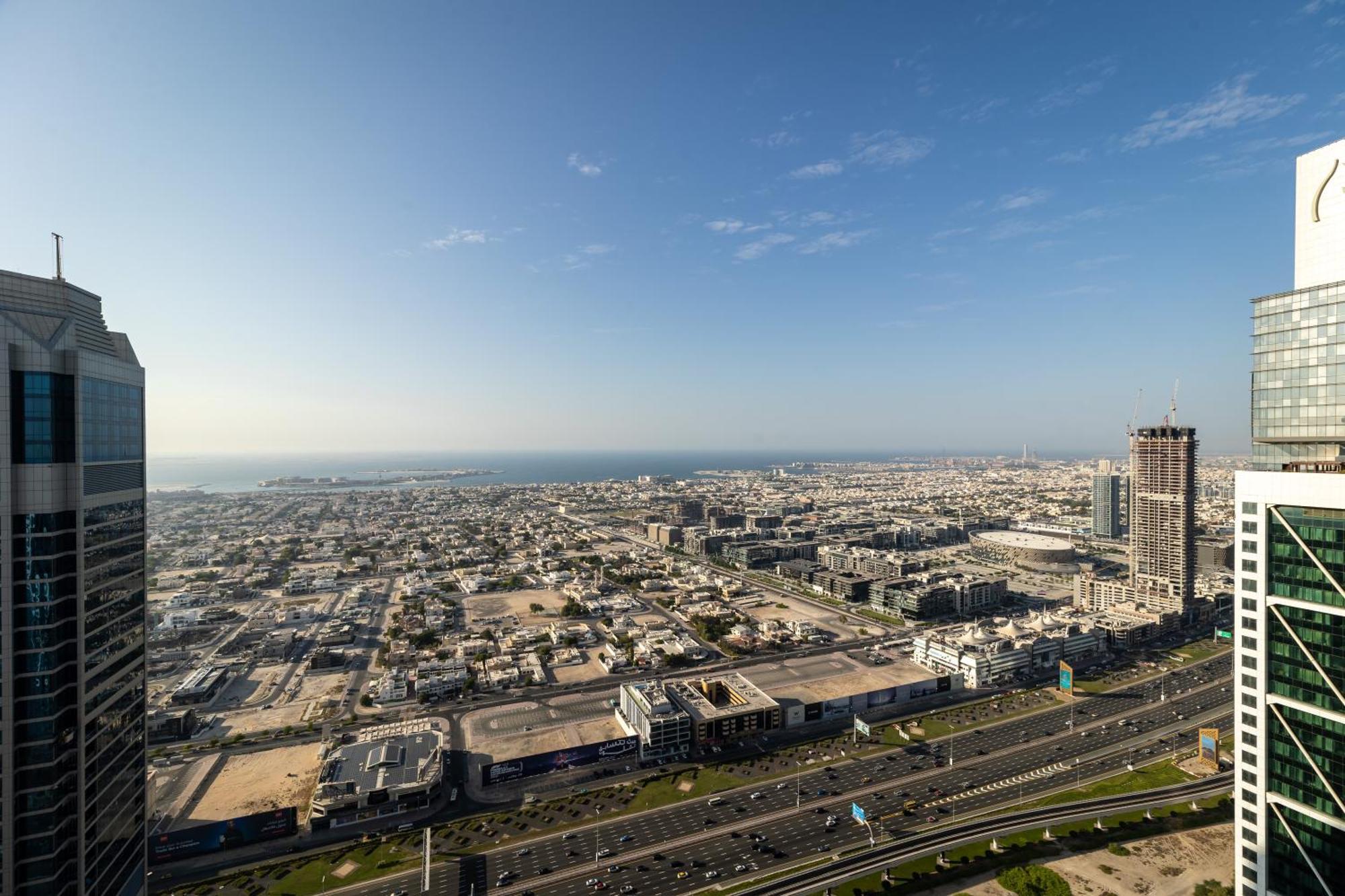 64th Floor Skyline Pool With Burj Khalifa View In Paramount Midtown Dubai